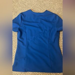 Figs. Royal blue. SLIM Catarina one pocket scrub top.